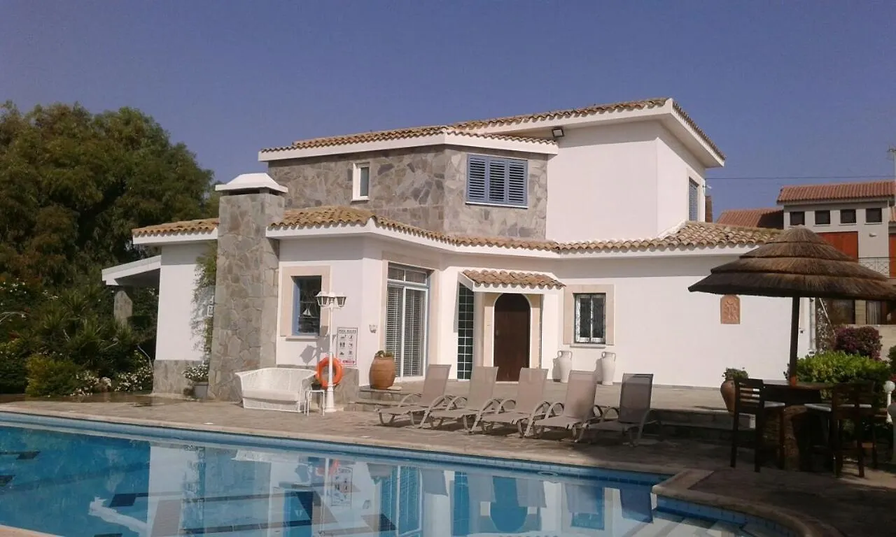 Villa In Ayia Napa With A Pool!