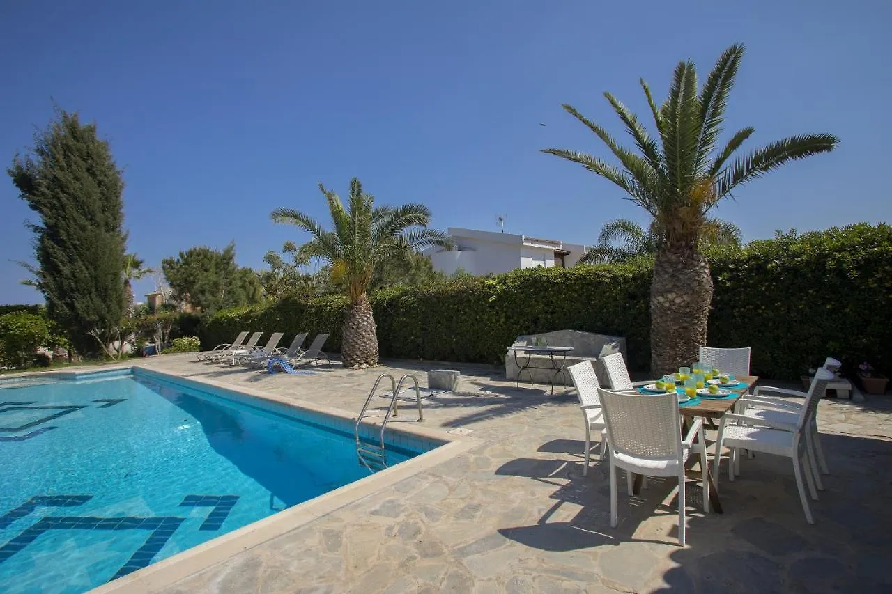 Villa In Ayia Napa With A Pool! 0*,